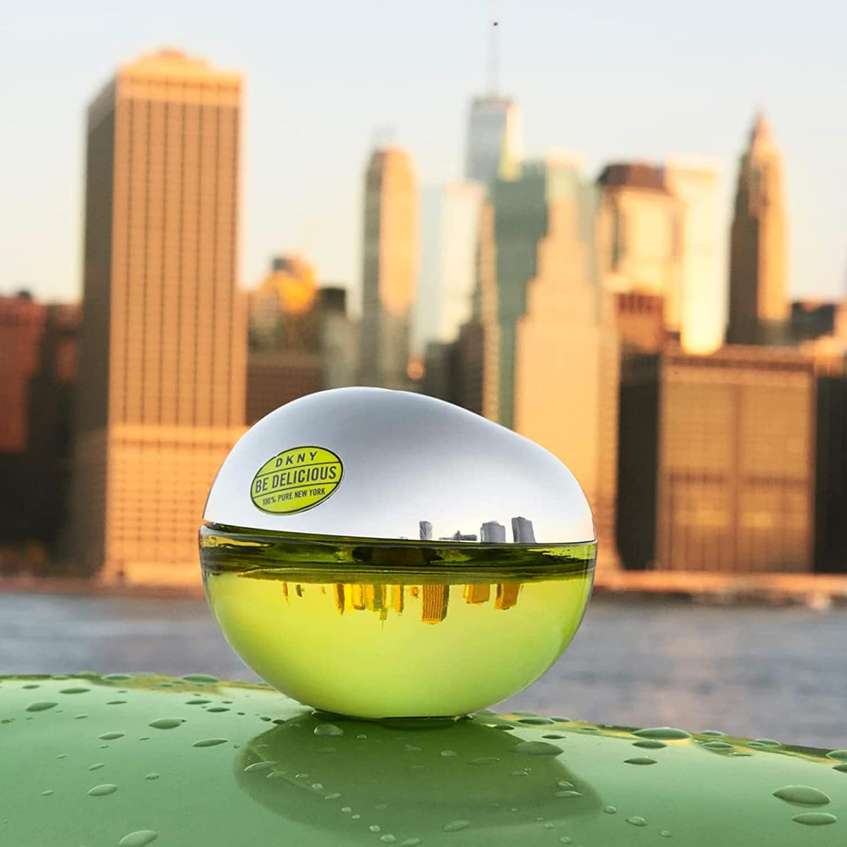 DKNY Be Delicious in New York