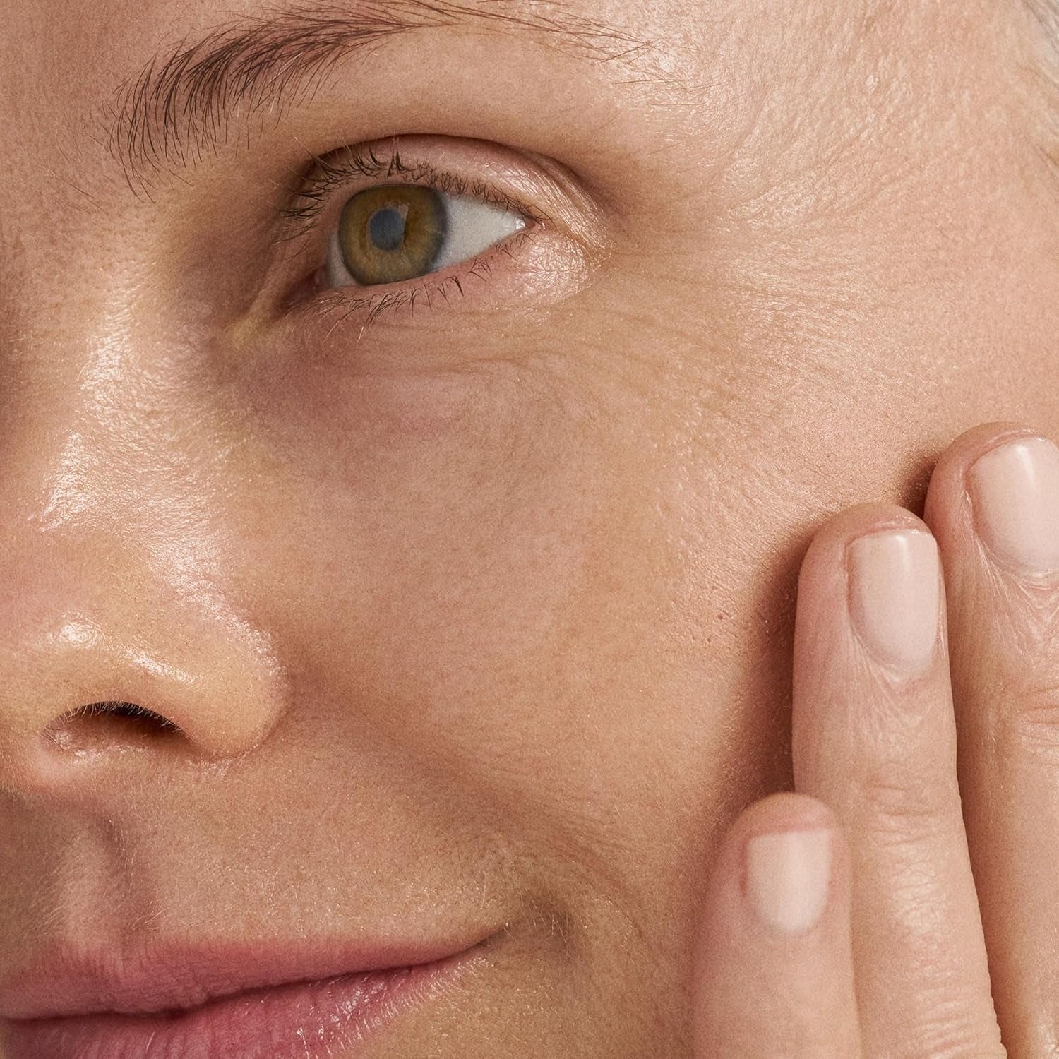 Skinperfect Primer SPF30, Anti-Aging Makeup Primer with Broad Spectrum Sunscreen - Brighten and Prime for Flawless Skin
