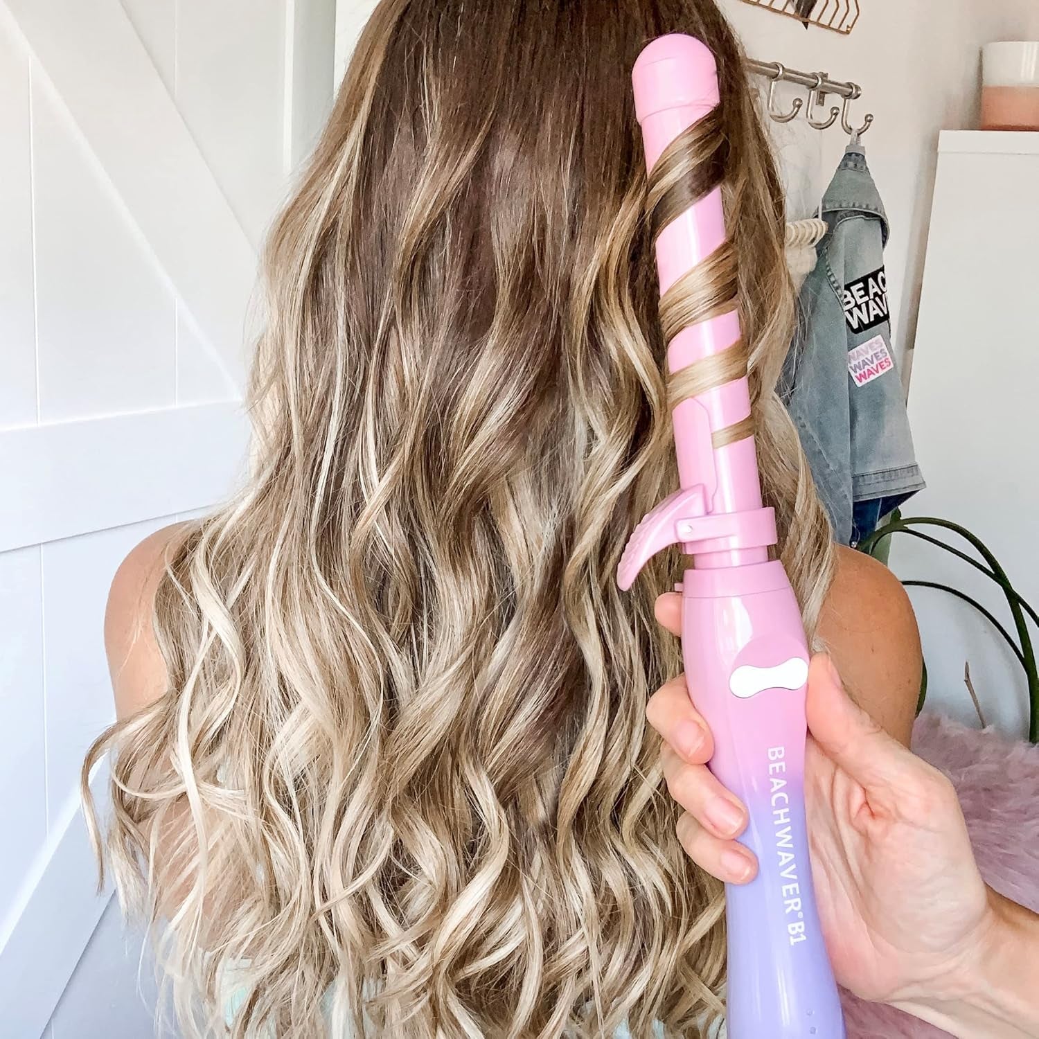 Beachwaver B1 Rotating Curling Iron - Automatic 1 Inch Ceramic - Easy-To-Use Spinning Wand for Long-Lasting Waves - Auto-Shut off and Dual Voltage (BW160)