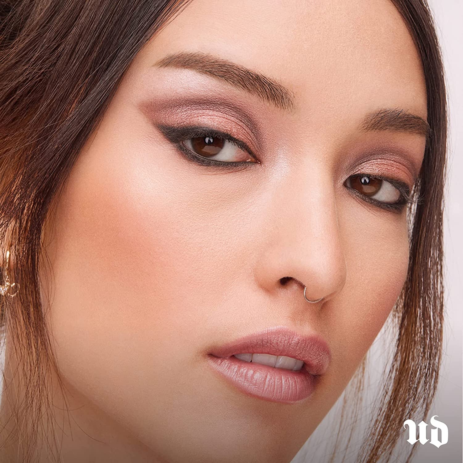 Naked Mini Eyeshadow Palette - 6 Shades - Great for Travel - Ultra-Blendable, Rich Colors with Velvety Texture - up to 12 Hour Wear