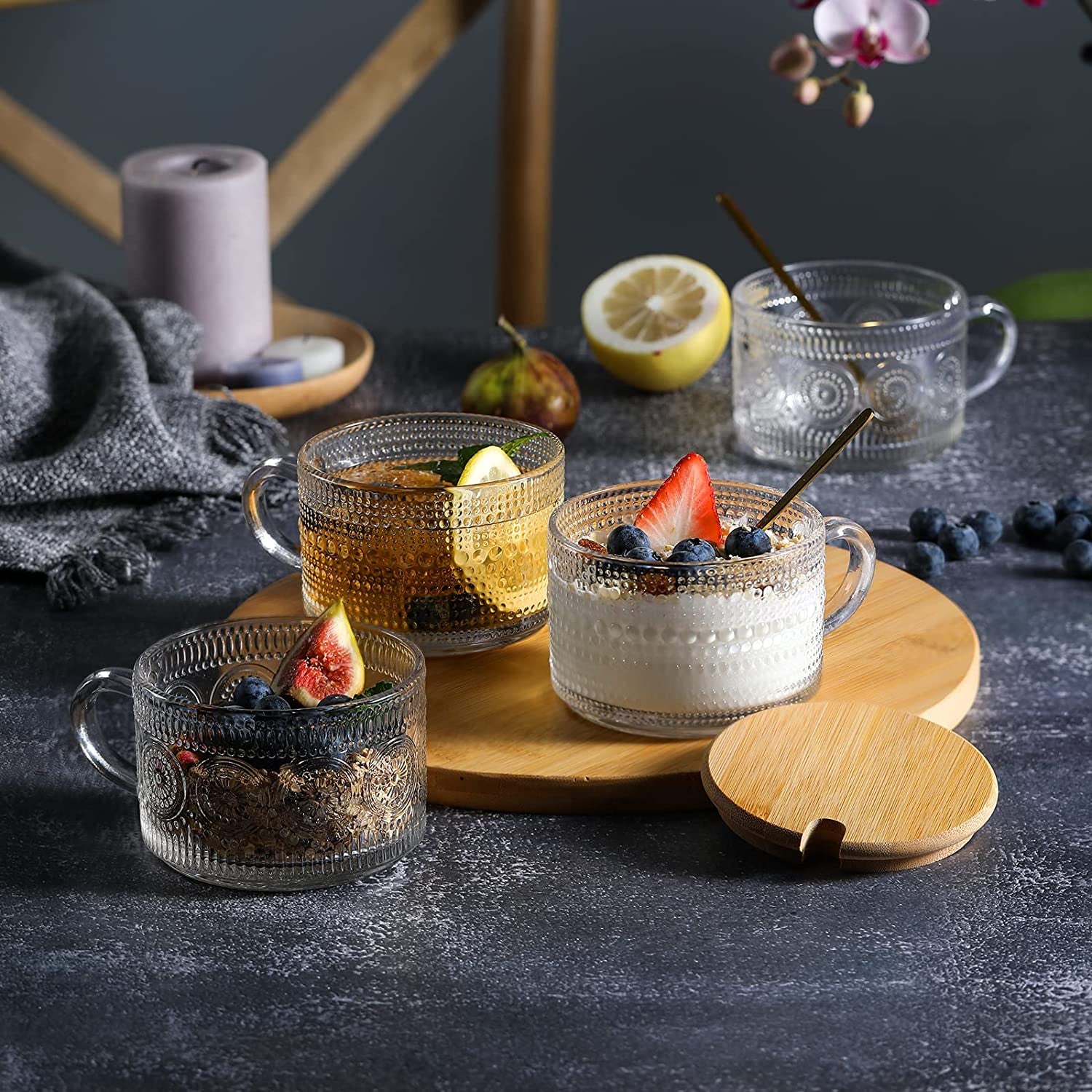 4Pcs Set Vintage Coffee Mugs, Overnight Oats Containers with Bamboo Lids and Spoons - 14Oz Clear Embossed Glass Cups, Cute Coffee Bar Accessories, Iced Coffee Glasses, Ideal for Cappuccino, Tea, Latte