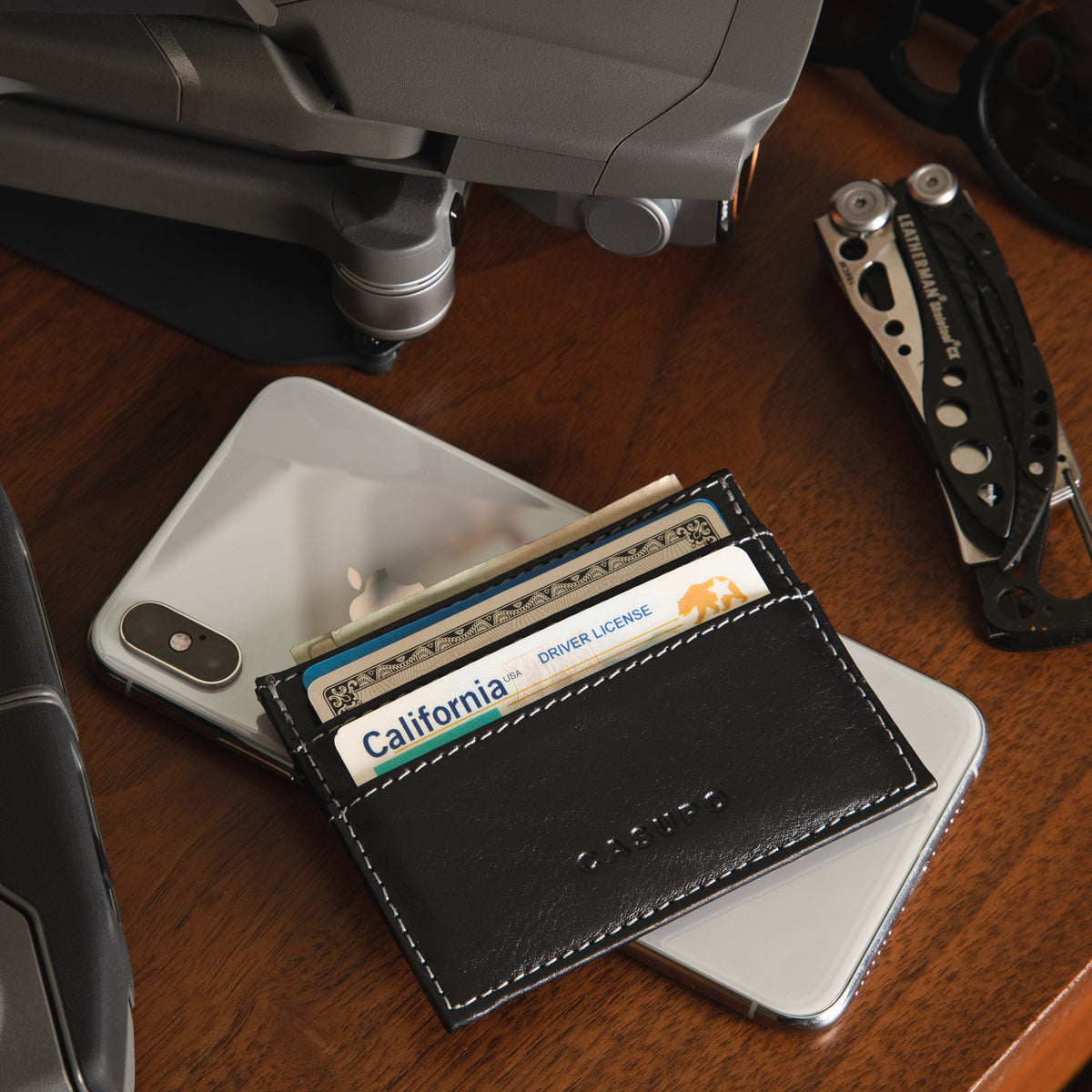 CASUPO slim card holder wallet in black leather, alternate view