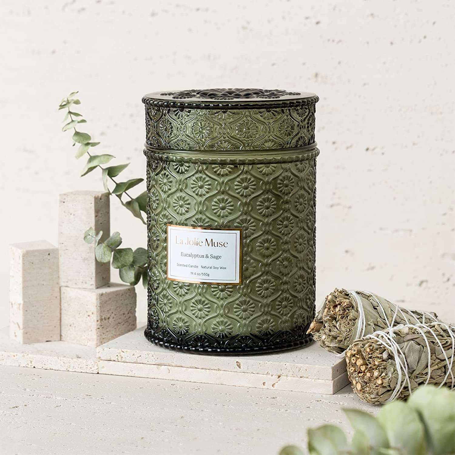 Scented Candles Eucalyptus & Sage, Large Wood Wicked Candles, Decorative Candles in Glass, Natural Soy Wax, 19.4Oz 90Hours