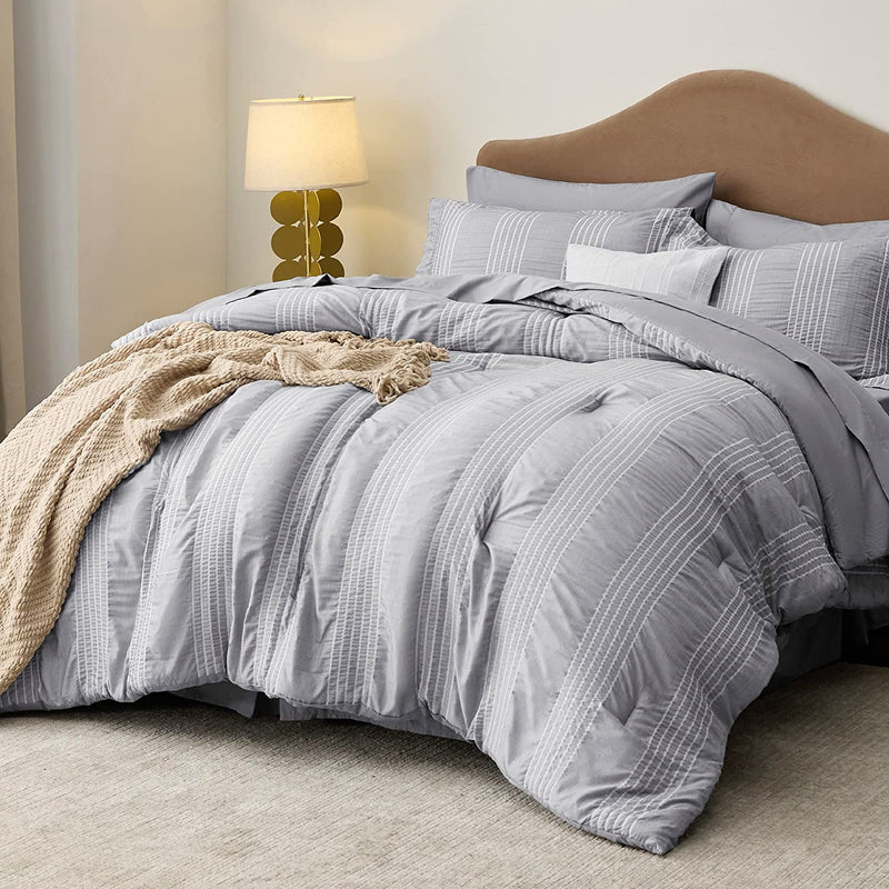 Bedsure Bed in a Bag Full - Full Size Comforter Set 7 Pieces Stripes Seersucker Bedding Set, Soft Lightweight down Alternative Comforter, Full Bed Set (Grey,Full 86 X 82 Inch)