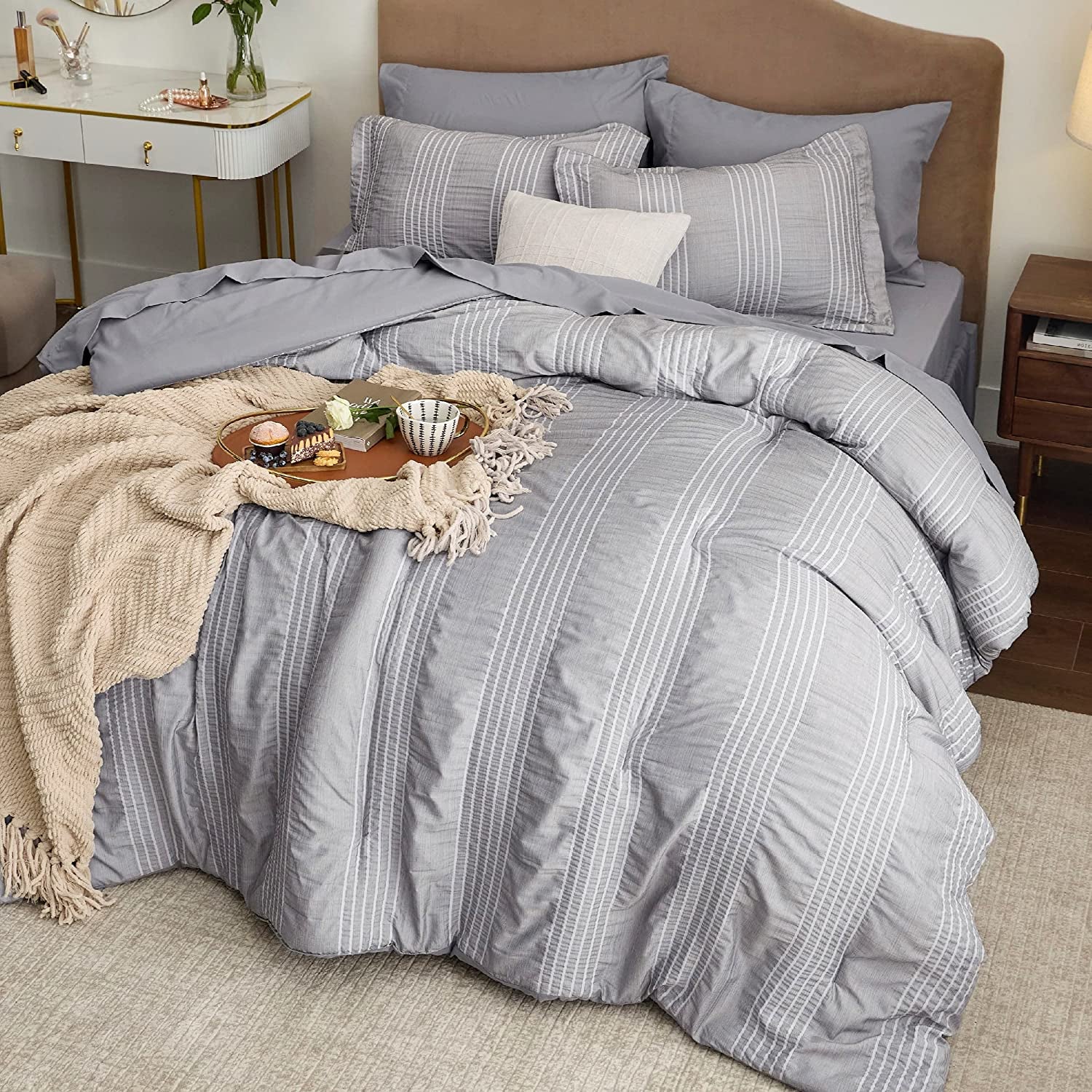 Bedsure Bed in a Bag Full - Full Size Comforter Set 7 Pieces Stripes Seersucker Bedding Set, Soft Lightweight down Alternative Comforter, Full Bed Set (Grey,Full 86 X 82 Inch)