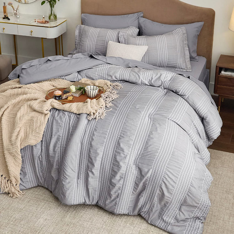Bedsure Bed in a Bag Full - Full Size Comforter Set 7 Pieces Stripes Seersucker Bedding Set, Soft Lightweight down Alternative Comforter, Full Bed Set (Grey,Full 86 X 82 Inch)